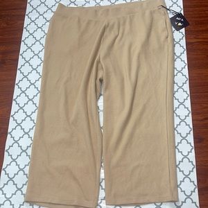 Ava and Viv khaki tan knit capri pants